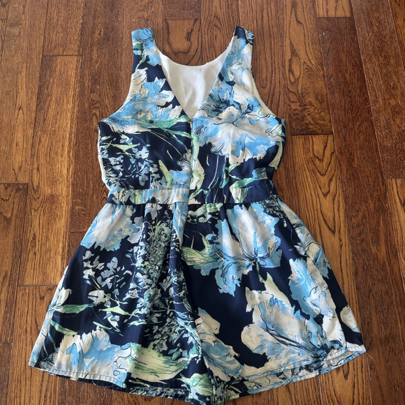 One Clothing Romper Womens S Floral Jumper Romantic Feminine Ocean Core Beach - Picture 7 of 16